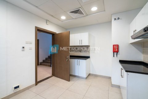 Townhouse in Abu Dhabi, UAE 3 bedrooms, 183.8 sq.m. № 635611 - photo 5