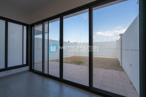 Townhouse in Abu Dhabi, UAE 3 bedrooms, 183.8 sq.m. № 635611 - photo 3
