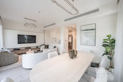 Müüa ridamaja asukohaga Tilal Al Ghaf, Dubai, AÜE: 4 magamistoaga, 221 m² Nr 649523 - pilt 5