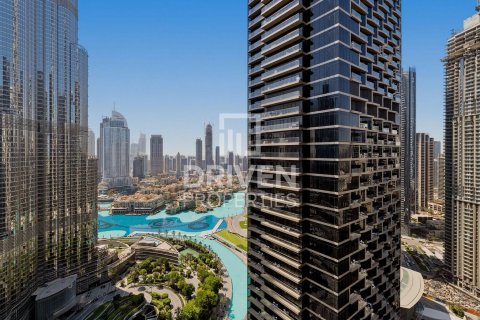 Appartamento in vendita a Downtown Dubai (Downtown Burj Dubai), Dubai, EAU 2 camere da letto, 114.18 mq. № 765431 - foto 17