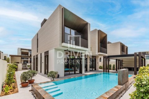 Villa in Dubai Hills Estate, UAE 5 bedrooms, 659.98 sq.m. № 745034 - photo 1