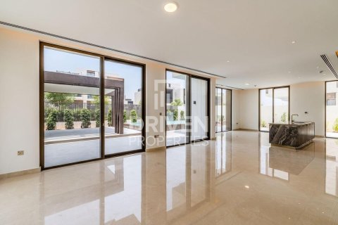 Villa in Dubai Hills Estate, UAE 5 bedrooms, 659.98 sq.m. № 745034 - photo 14