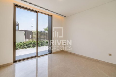 Villa in Dubai Hills Estate, UAE 5 bedrooms, 659.98 sq.m. № 745034 - photo 12