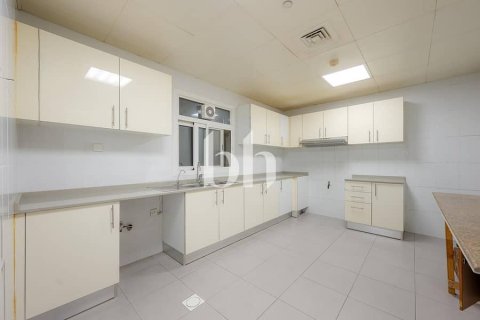 Apartment til salg i Al Nahda, Sharjah, UAE 3 soveværelser, 169 kvm № 642762 - foto 14