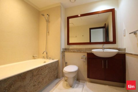 Appartamento in vendita a Downtown Dubai (Downtown Burj Dubai), Dubai, EAU 2 camere da letto, 150.7 mq. № 629240 - foto 8