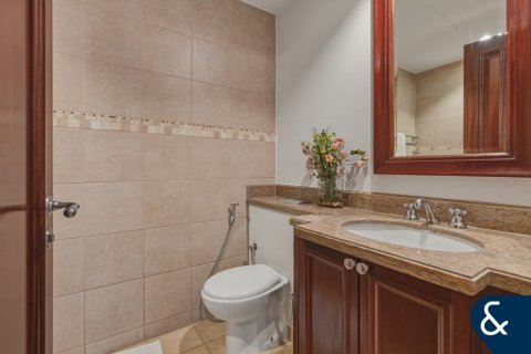 דירה להשכרה ב Old Town, Dubai, איחוד האמירויות  3 חדרי שינה, 181 מ"ר, מספר 697587 - תמונה 22