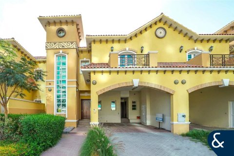 Dubai Sports City, Dubai, संयुक्त अरब अमीरात में टाउनहाउस, 3 बेडरूम, 199 वर्ग मीटर, संख्या 697585