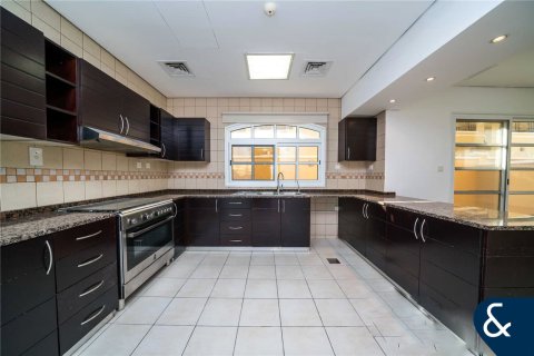 Rumah bandar di Dubai Sports City, UAE 3 bilik tidur, 199 meter persegi № 697585 - foto 4