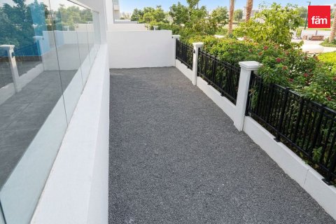 Vilă de închiriat în Dubai, EAU 6 dormitoare, 439.1 mp. №709924 - poză 30