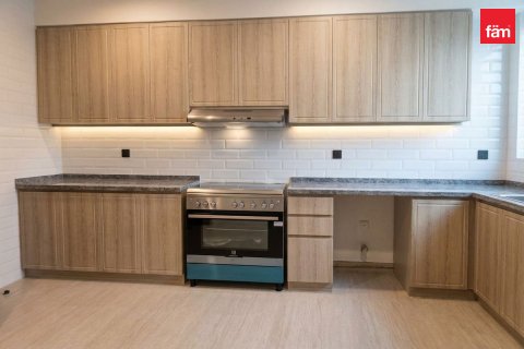 Vilă de închiriat în Dubai, EAU 6 dormitoare, 439.1 mp. №709924 - poză 12