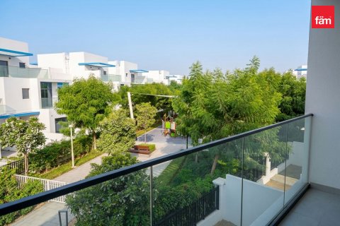 Vilă de închiriat în Dubai, EAU 6 dormitoare, 439.1 mp. №709924 - poză 22