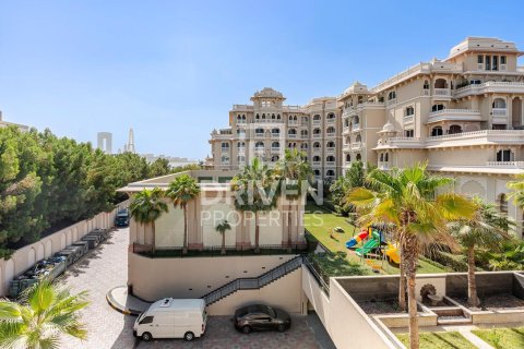 Palm Jumeirah, Dubai, UAE의 판매용 빌라 침실 4개, 1079.07제곱미터 번호 744293 - 사진 27
