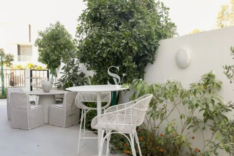 Al Barari, Dubai, UAE의 임대용 타운하우스 침실 4개, 180제곱미터 번호 686748 - 사진 7