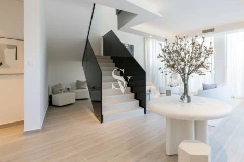 Al Barari, Dubai, UAE의 타운하우스 침실 4개, 180제곱미터 번호 686748