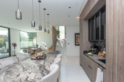 Tilal Al Ghaf, Dubai, UAE의 임대용 빌라 침실 5개, 650제곱미터 번호 686745 - 사진 5