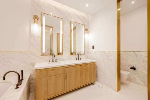 Business Bay, Dubai, UAE의 임대용 아파트 침실 2개, 192.01제곱미터 번호 749920 - 사진 11