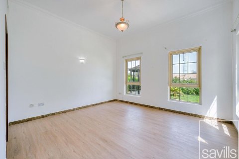 Villa para arrendamento em Jumeirah Islands, Dubai, EAU 5 quartos, 603.87 m2 № 747437 - foto 15