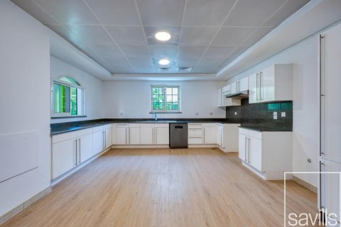Villa para arrendamento em Jumeirah Islands, Dubai, EAU 5 quartos, 603.87 m2 № 747437 - foto 3