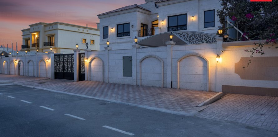 Al Barsha, Dubai, UAE의 빌라 침실 6개, 1393.5제곱미터 번호 668894