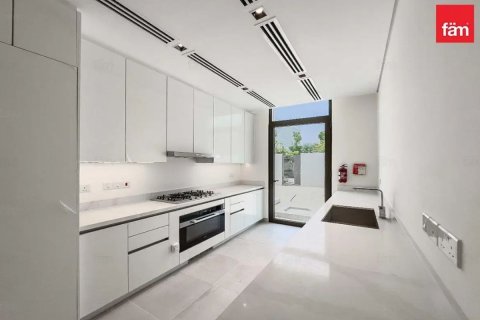 Villa en alquiler en Dubai, EAU 4 dormitorios, 642.5 m2 № 766262 - foto 5