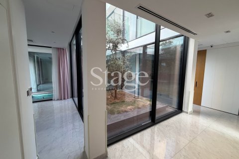 Villa til salgs i Al Barari, Dubai, Emiratene 5 soverom, 442 kvm Nr. 662116 - Foto 6