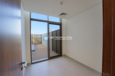 Shtëpi në qytet në Abu Dhabi, Emiratet e Bashkuara Arabe 3 dhoma gjumi, 228.7 m2. № 662121 - Foto 11