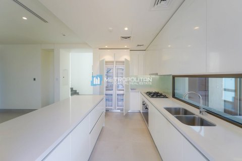 Shtëpi në qytet në Abu Dhabi, Emiratet e Bashkuara Arabe 3 dhoma gjumi, 228.7 m2. № 662121 - Foto 12