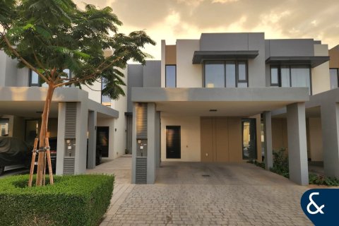 Řadový dům v The Valley, Dubai, SAE 3 ložnice, 179 m² Č.: 671362 - fotografie 2