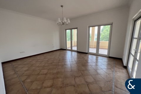 Vila v The Villa, Dubai, SAE 5 spální, 660 m2 č. 671443 - Fotografia 16