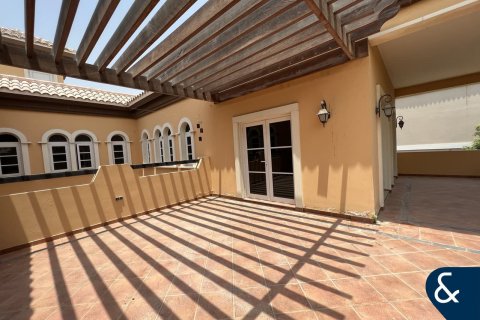 Vila v The Villa, Dubai, SAE 5 spální, 660 m2 č. 671443 - Fotografia 22