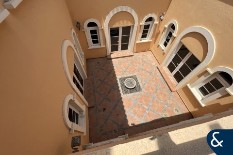 Vila v The Villa, Dubai, SAE 5 spální, 660 m2 č. 671443 - Fotografia 20