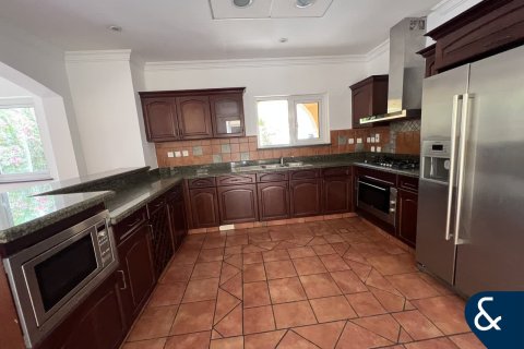 Vila v The Villa, Dubai, SAE 5 spální, 660 m2 č. 671443 - Fotografia 7