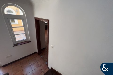 Vila v The Villa, Dubai, SAE 5 spální, 660 m2 č. 671443 - Fotografia 9