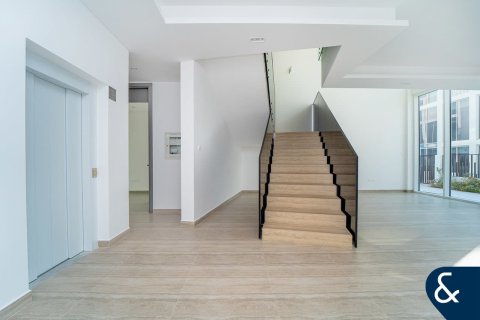 Villa til leie i Al Barari, Dubai, Emiratene 4 soverom, 459 kvm Nr. 671363 - Foto 3