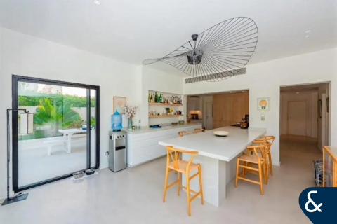 Meadows, Dubai, संयुक्त अरब अमीरात में विला, 5 बेडरूम, 458 वर्ग मीटर, संख्या 671444 - फ़ोटो 5