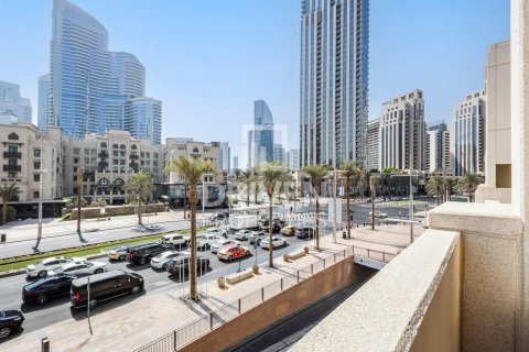 Apartament de închiriat în Downtown Dubai (Downtown Burj Dubai), Dubai, EAU 3 dormitoare, 247 mp.  №684454 - poză 2