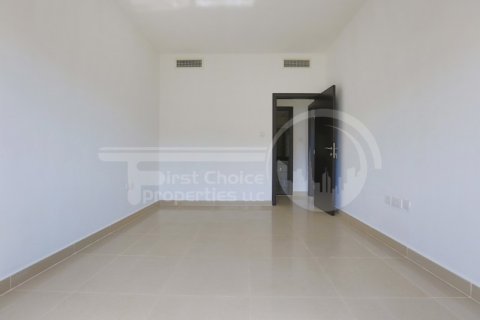 Apartment in Al Reef, Abu Dhabi, UAE 2 bedrooms, 114.9 sq.m. № 731278 - photo 8