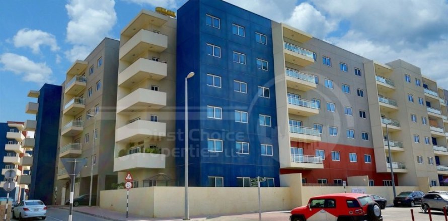 Apartment in Al Reef, Abu Dhabi, UAE 2 bedrooms, 114.9 sq.m. № 731278