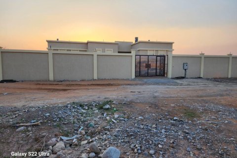 Villa te koop in Seih Al Uraibi, Ras Al Khaimah, VAE 4 slaapkamers, 929 vr.m., nr 656912 - foto 5