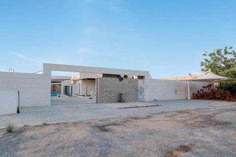 Al Riffa, Ras Al Khaimah, BAE’de satılık вилла 4 yatak odası, 855 m&sup2; No 656911 - fotoğraf 3