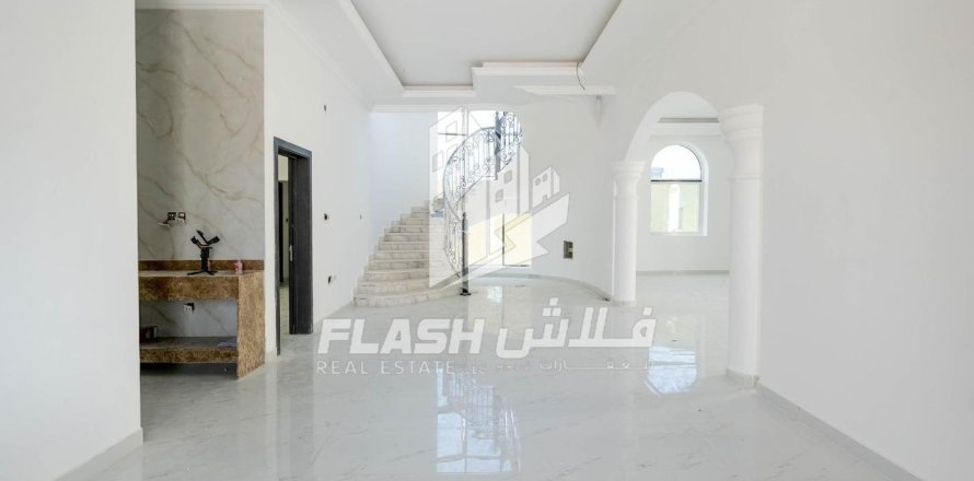 Villa sa Seih Al Ghubb, Ras Al Khaimah, UAE 5 silid-tulugan, 1394 sq.m. № 656908