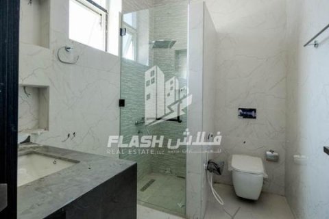 Villa sa Seih Al Ghubb, Ras Al Khaimah, UAE 5 silid-tulugan, 1394 sq.m. № 656908 - larawan 8