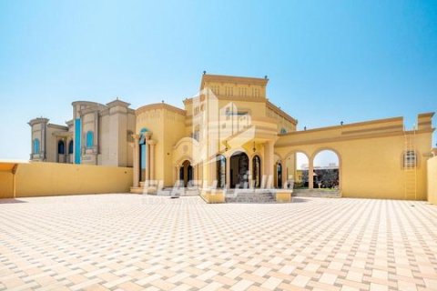 Villa sa Seih Al Ghubb, Ras Al Khaimah, UAE 5 silid-tulugan, 1394 sq.m. № 656908 - larawan 9