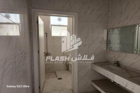 Villa te koop in Al Dhait, Ras Al Khaimah, VAE 4 slaapkamers, 418 vr.m., nr 656906 - foto 14