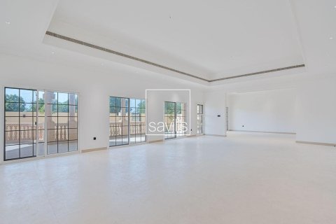 Vila v Al Mina, Abu Dhabi, SAE 5 ložnice, 1149.95 m² Č.: 764838 - fotografie 1
