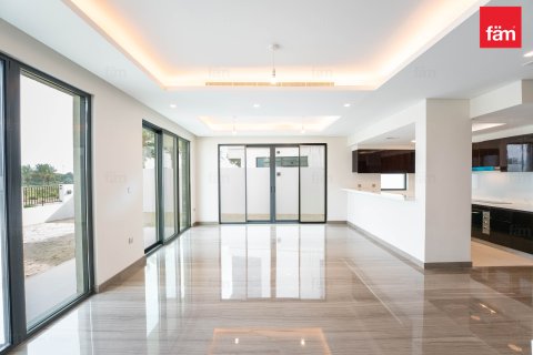 Villa para venda em Dubai, EAU 6 quartos, 274.2 m2 № 685937 - foto 2