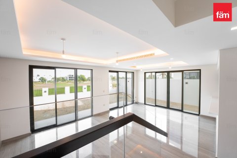 Villa para venda em Dubai, EAU 6 quartos, 274.2 m2 № 685937 - foto 3