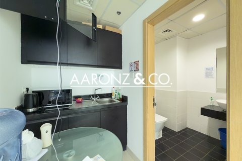 Kancelária v Jumeirah Lake Towers, Dubai, SAE 95.1 m2 č. 670637 - Fotografia 13