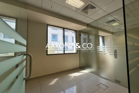 Kancelář v Dubai Investment Park, SAE 101.9 m² Č.: 670625 - fotografie 5