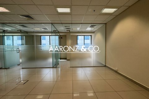 Kancelář v Dubai Investment Park, SAE 101.9 m² Č.: 670625 - fotografie 2